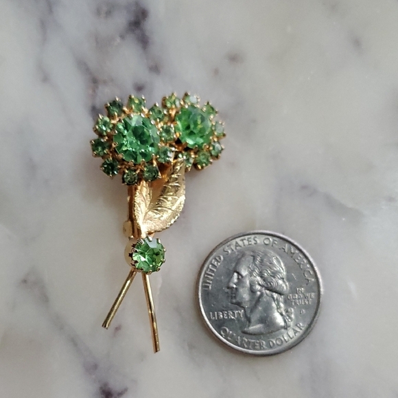 Vintage Green and Gold Floral Bouquet Brooch - Picture 6 of 8